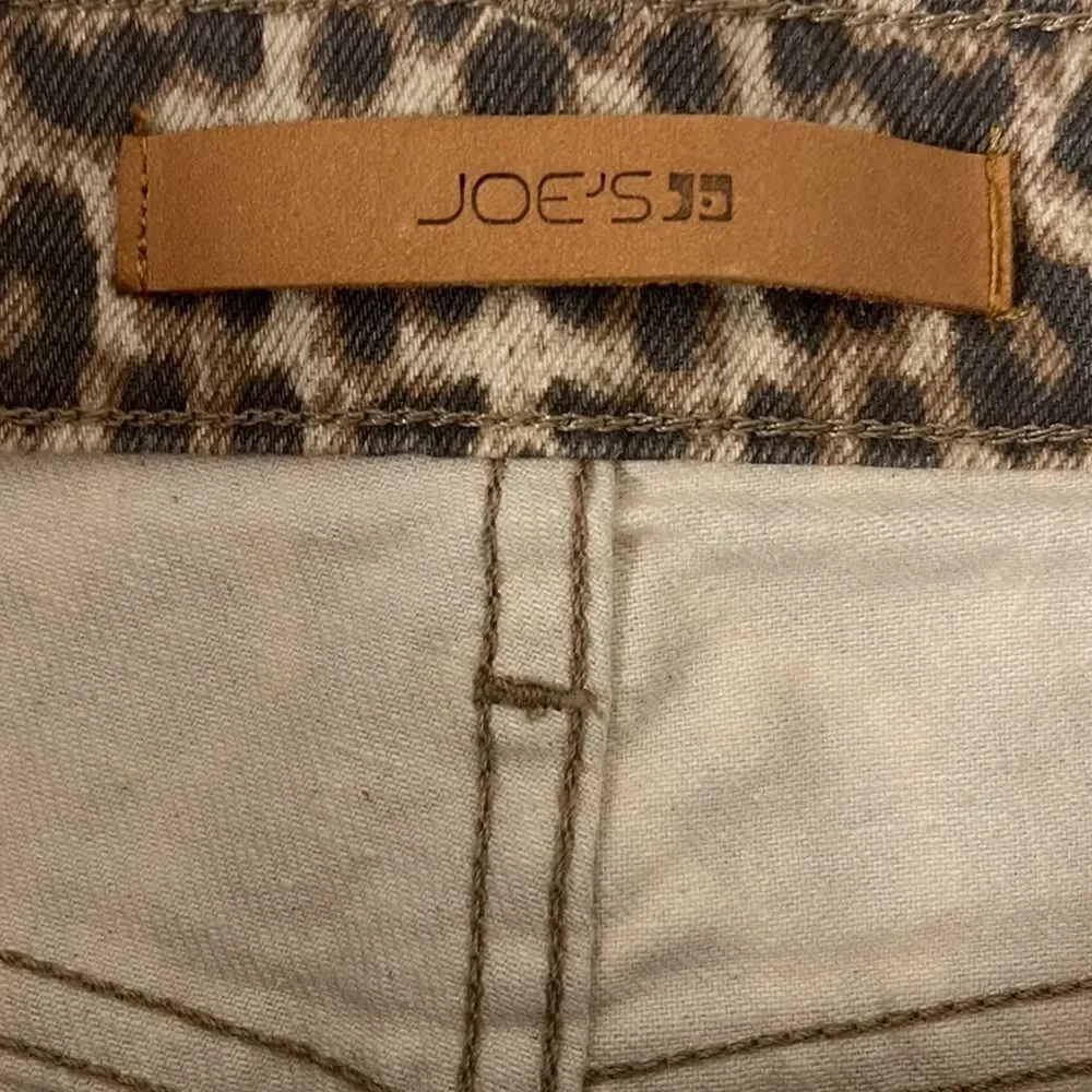 Joe’s Jeans leopard print Callie high rise cropped boot jean size 24_7